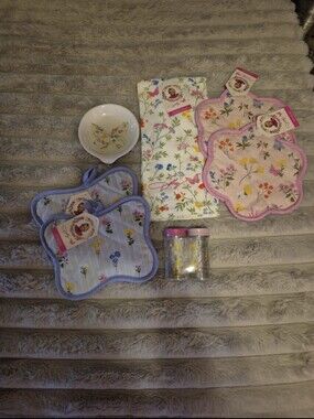Dolly Parton Kitchen Butterfly/Flower Bundle